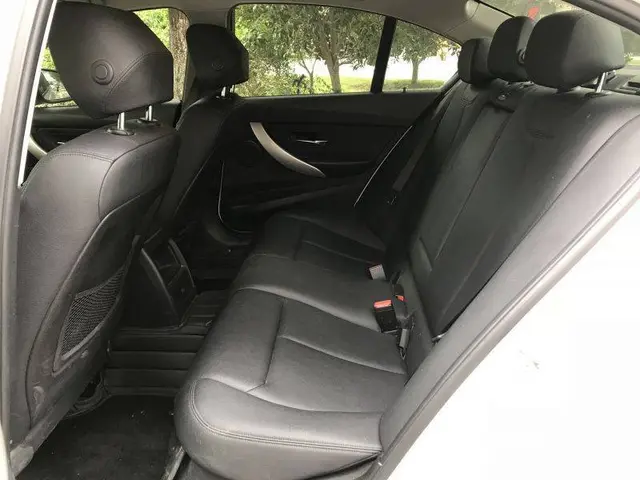 宝马3系 2013款 320Li 2.0T 手自一 - 图片 4