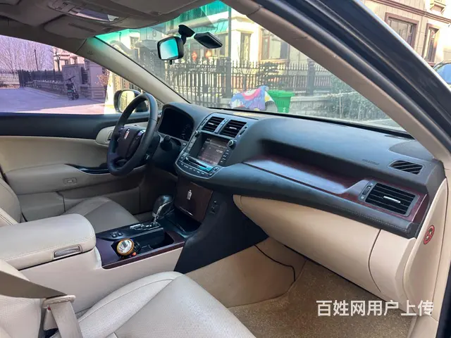 丰田 皇冠 2012款 2.5 手自一体 Royal 导航版 - 图片 5