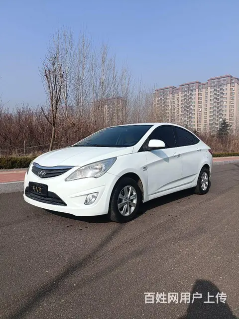 现代 瑞纳 2010款 瑞纳-三厢 1.4 手动 GLS 豪 - 图片 2