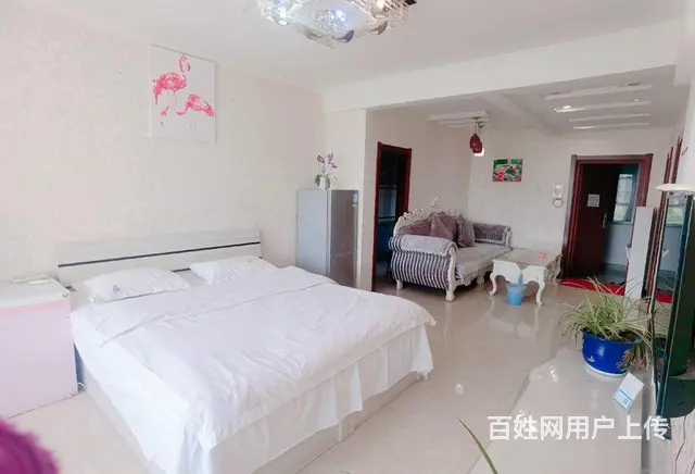 兴城海边民宿 家庭房可住5人 大床房 - 图片 3