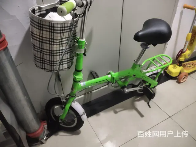 折叠小轮自行车 95 成新，物业不让放楼道。没办法 - 图片 1