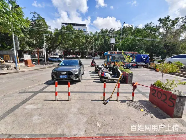 （51旺铺推荐）荔枝沟60平主街道双门头餐饮店转让 - 图片 3