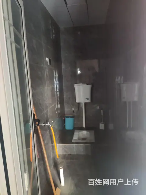 荆河东路和谐康城临街商铺招租，门面宽12米，精装修，紧邻十字 - 图片 9