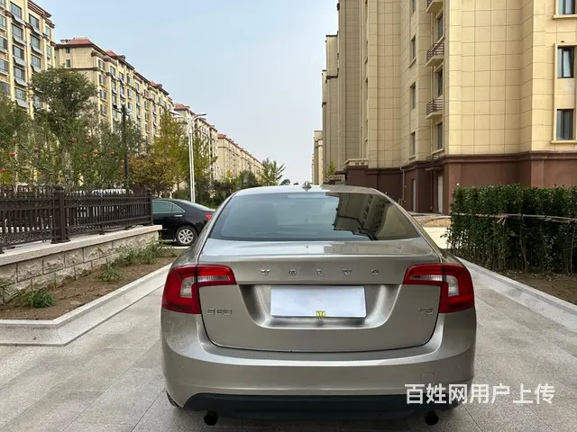 沃尔沃S60 2012款 2.0T 双离合 T5 智尊版 - 图片 12