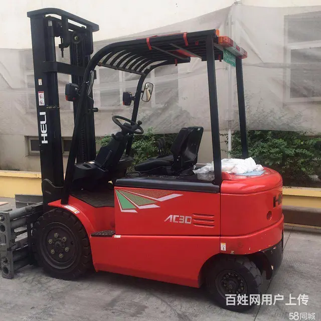 日本丰田三支点电动叉车、2吨电动堆高叉车包邮 - 图片 4