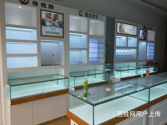 山东展柜工厂、专业定制烤漆柜台展台、眼镜、烟酒展架 - 图片 5