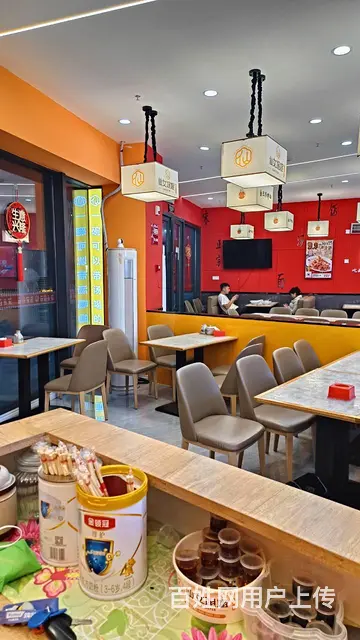 1027日月湖旁 建业总部港115平一层餐饮店转让 - 图片 2