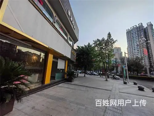 （达州铺源网）西外巨鑫园大门口旁90㎡空铺出租（带夹层） - 图片 2