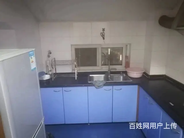 鑫龙家园（莲花六区） 整套出租带朝南大露台 - 图片 2