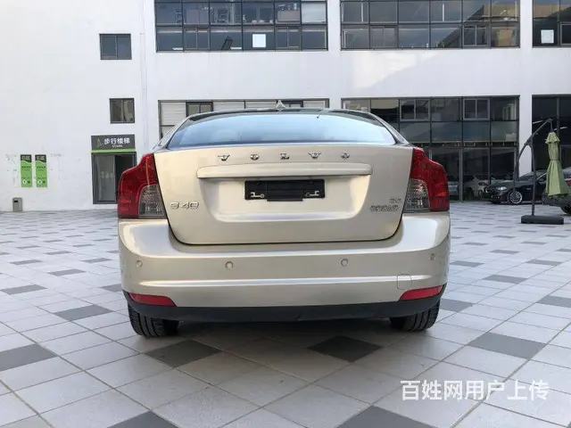 沃尔沃S40 2010款 2.0 双离合 智尊版 - 图片 4