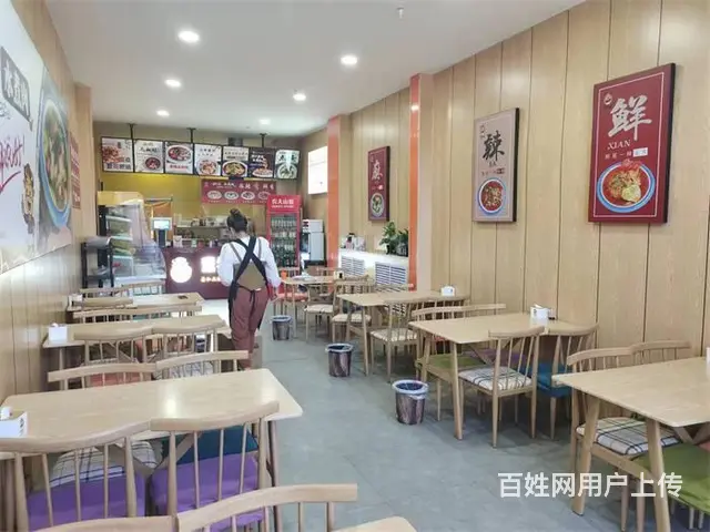(同城搜铺网免费找店)中央公园东门80平餐馆转让 - 图片 4