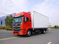 国六江淮格尔发6米8冷藏车价格 肉钩水产海鲜保温车