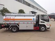 二手5吨油罐车带全新罐体和加油机加油枪