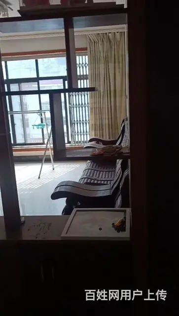 高坪白塔中学旁，三室两厅电梯房招租 - 图片 6