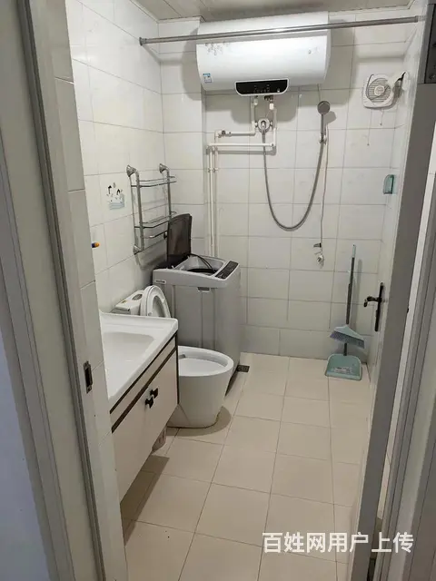 新鹤A区时代广场附近 普通住宅1厅 中等装修 - 图片 3