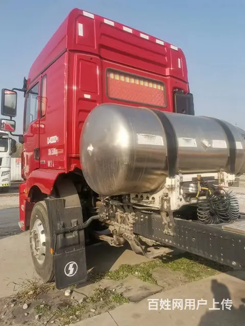 二手德龙牵引车LNG燃气车 国六潍柴460马力双驱 - 图片 4