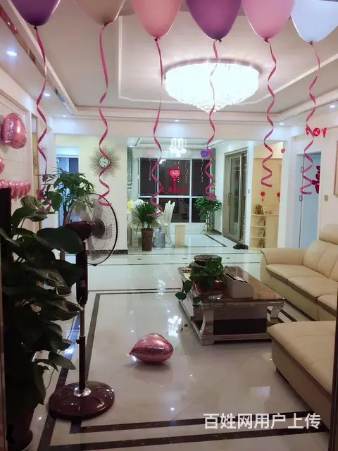 电梯洋房豪华装修首次出租包含物业的图片