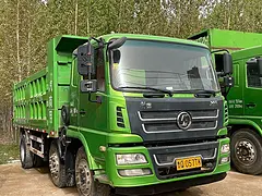 出售多台前四后四自卸车