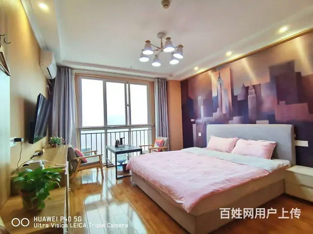 一室一厅精装小公寓，拎包入住，春暖花开，面向沋河。。 - 图片 1