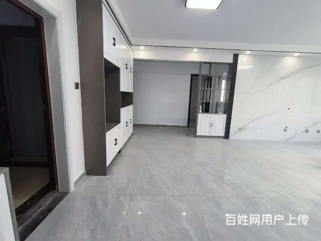 聚恒名都，三室两厅，精装未住，122平，68万， - 图片 1