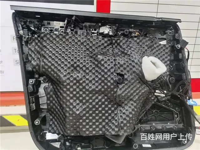 岁月留声经典传承 武汉歌德保时捷卡宴汽车音响改装 - 图片 3