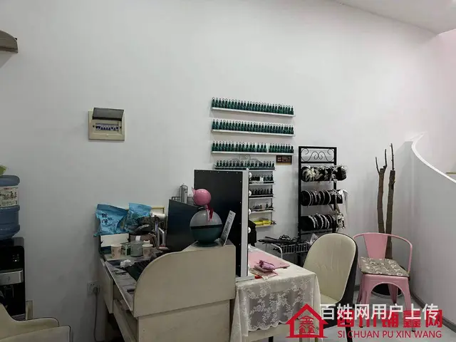 （四川铺鑫网）巴州区通佛路置信花园136㎡婚纱店转让 - 图片 9
