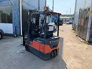 丰田1.5吨电动叉车 个人小体积二手叉车低价处理