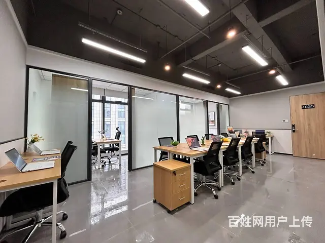 东站地铁口，落地玻璃，东南向靓房双套间，20人办公室出租 - 图片 1
