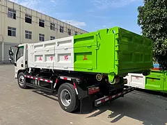 程力钩臂垃圾车 大运蓝牌7方钩臂垃圾车建筑垃圾清运