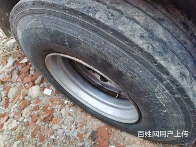 二手前四后四高栏车240马力7米7货厢 - 图片 5