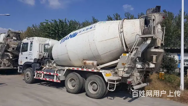 豪沃13年6月份车，前2后八搅拌罐，12方，车况好 - 图片 6