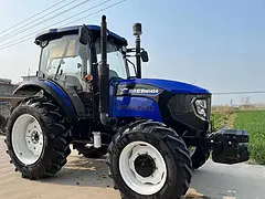 平顶山雷沃1404一台，农户的车