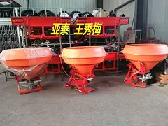 优质农用撒肥机 拖拉机悬挂圆盘撒肥机 质量好效率高