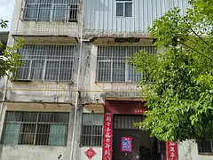 交通南路闫庄独栋自建房300平三层商住两用停车方便
