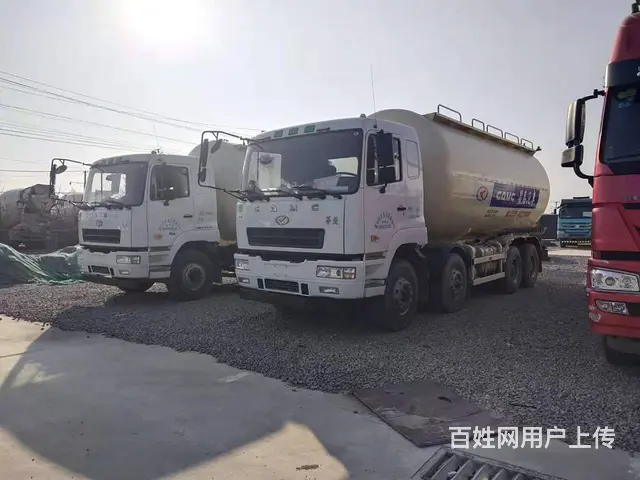 二手华菱水泥罐车 32方罐 310马力 前四后八 - 图片 1