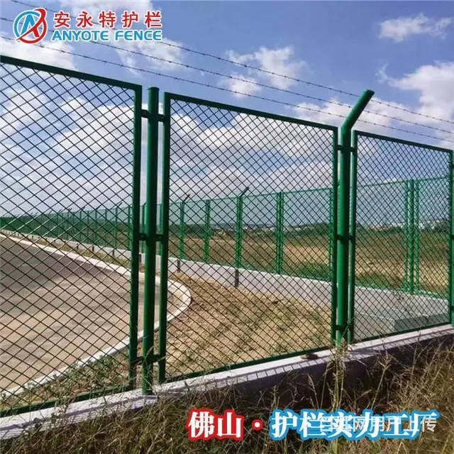 供应停车场围蔽护栏网 东莞工业园防爬铁丝网 浸塑网 - 图片 3