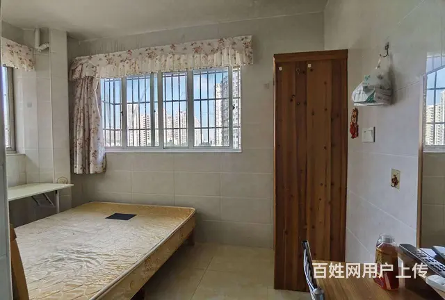 拱北关口龙城大厦电梯精装公寓出租，租价1300，近关口 - 图片 2