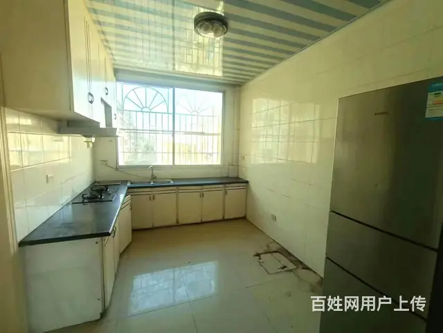 2000多单价洪南路菜市场对面临街三房简单装修带家具家电岀售 - 图片 6