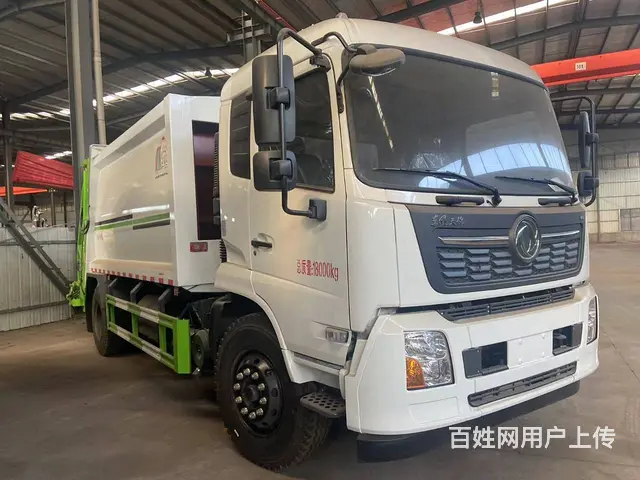 国六压缩式垃圾车 - 图片 1