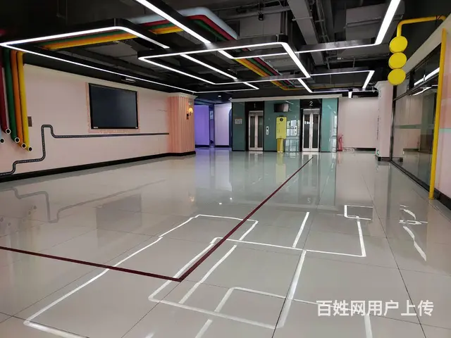 珠海凤凰北 泉福汇 二三楼 2000㎡商铺 分租 75包物业 - 图片 1
