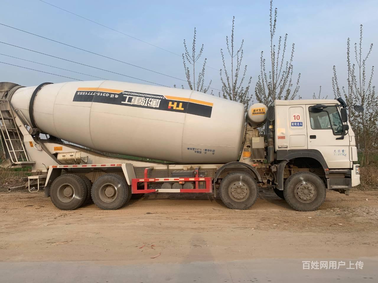 急转19年二手豪沃搅拌车 大22方后八轮380马力