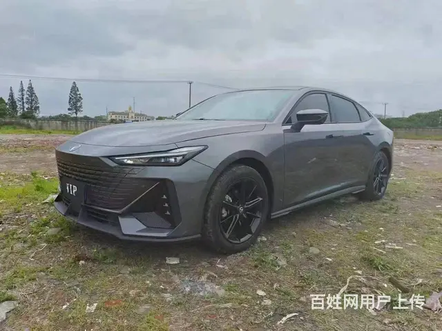 2023年长安 UN i- V ,1.5 T尊贵版 - 图片 1