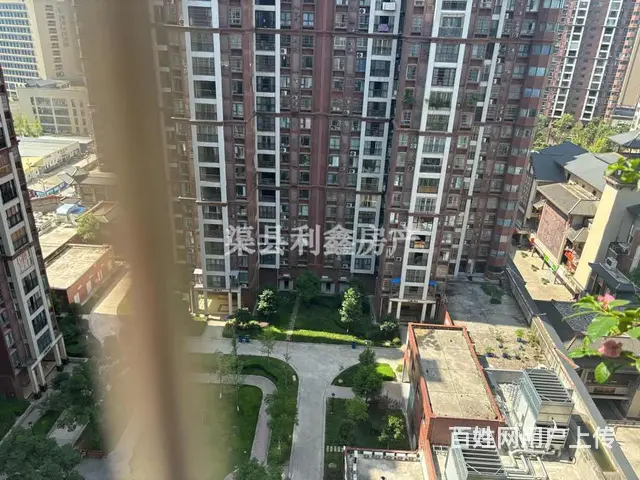英伦城邦超好的地段，住家舒适 - 图片 8