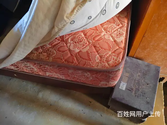 床垫，冰箱，餐桌/椅，沙发 - 图片 2