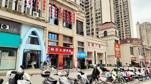 【同城搜铺网】西外莲湖广场70平美发店转让 - 图片 2
