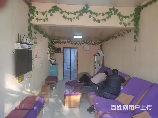 南麓农贸市场附近五交化门面出租 - 图片 2