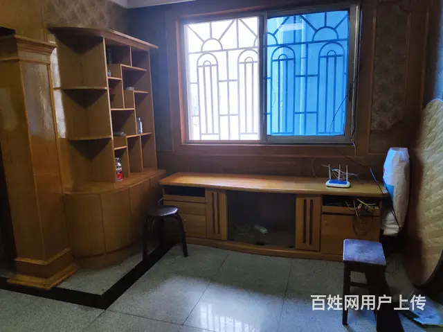 上新新村边多层3楼三室两厅一厨一卫精装璜房屋出租 - 图片 2
