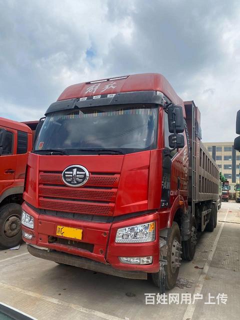 两年两月解放j6p前四后八500马力86米自卸