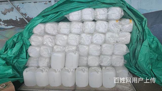 全新塑料桶处理的图片