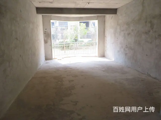 上高金色家园一楼毛坯四房送车库小区环境优美住人安静三证可按揭 - 图片 1